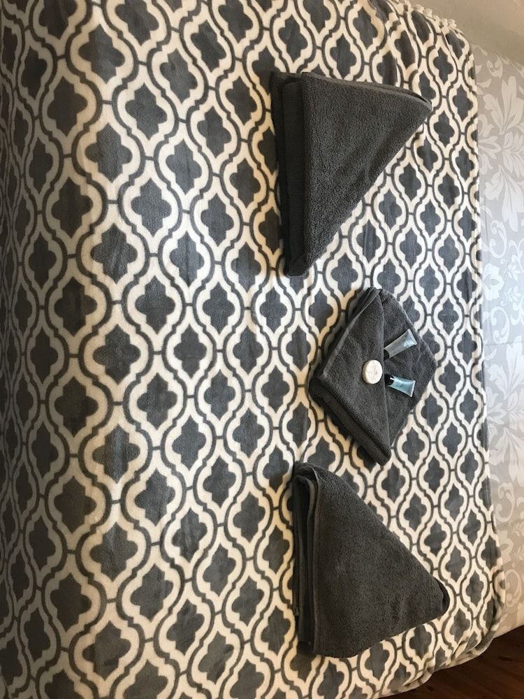 Del Savannah Hotel Standard Triple Room, Private Bathroom (Room 3) 14