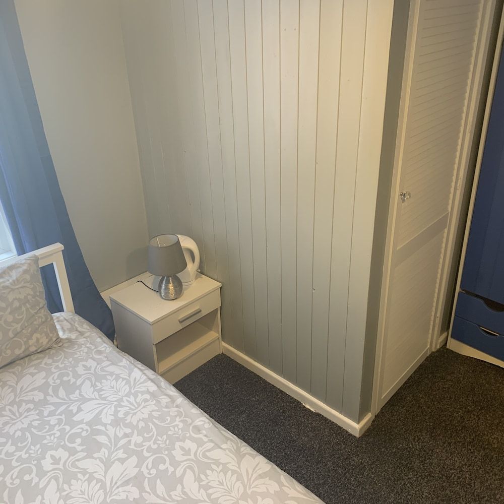 Del Savannah Hotel Standard Triple Room, Private Bathroom (Room 3) 13