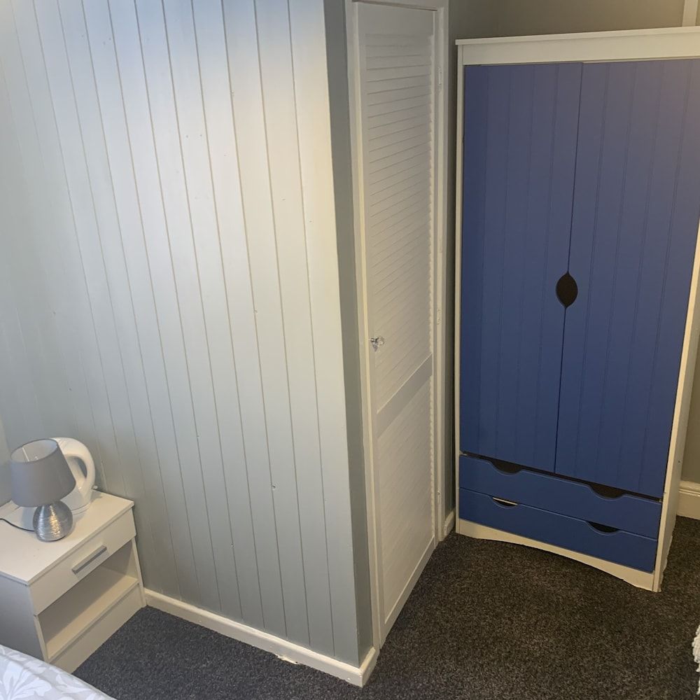 Del Savannah Hotel Standard Triple Room, Private Bathroom (Room 3) 9