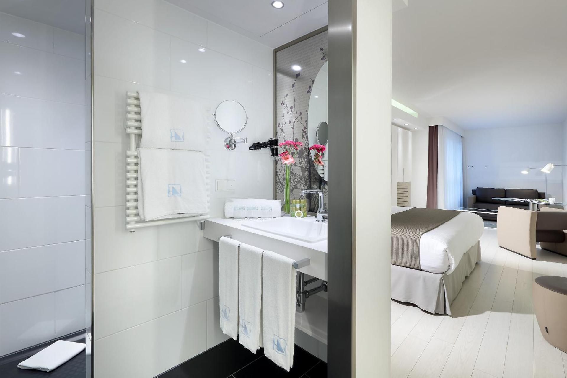 undefined Eurostars Book Hotel 6