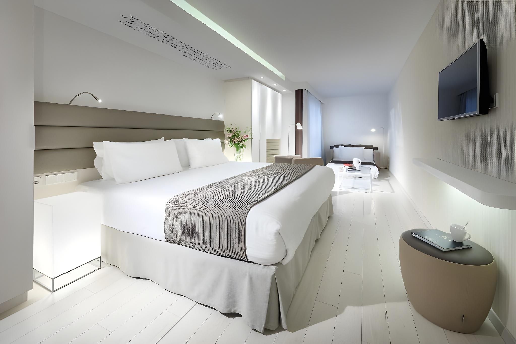 undefined Eurostars Book Hotel 8