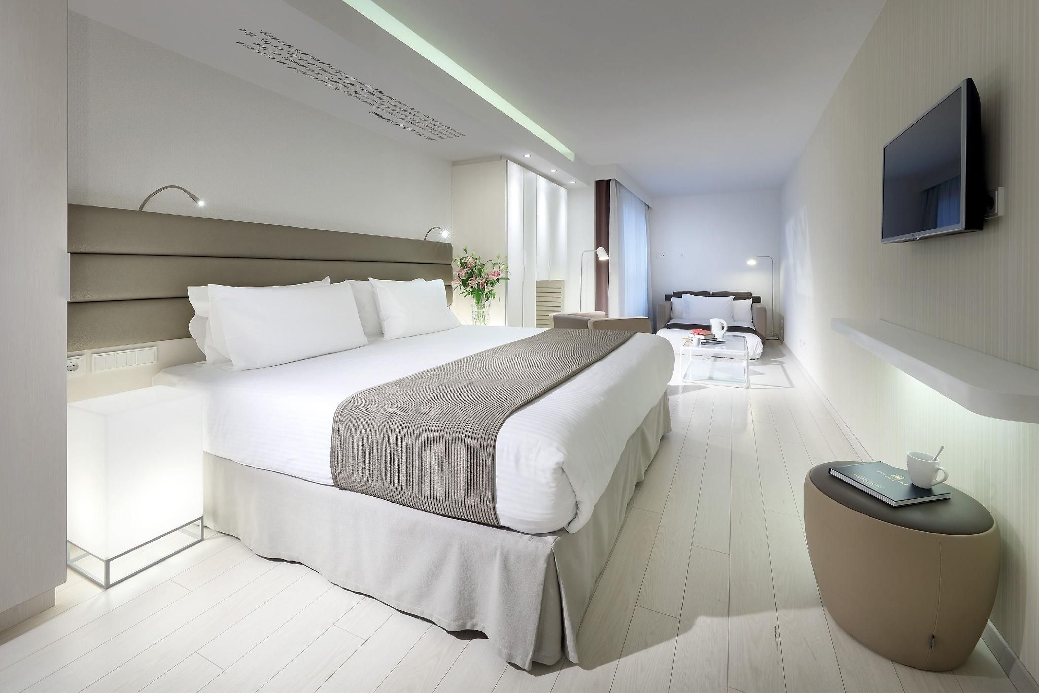 undefined Eurostars Book Hotel 4