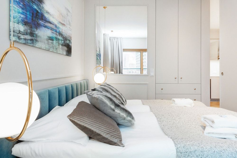 undefined Mennica Residence Apartments by Renters 4