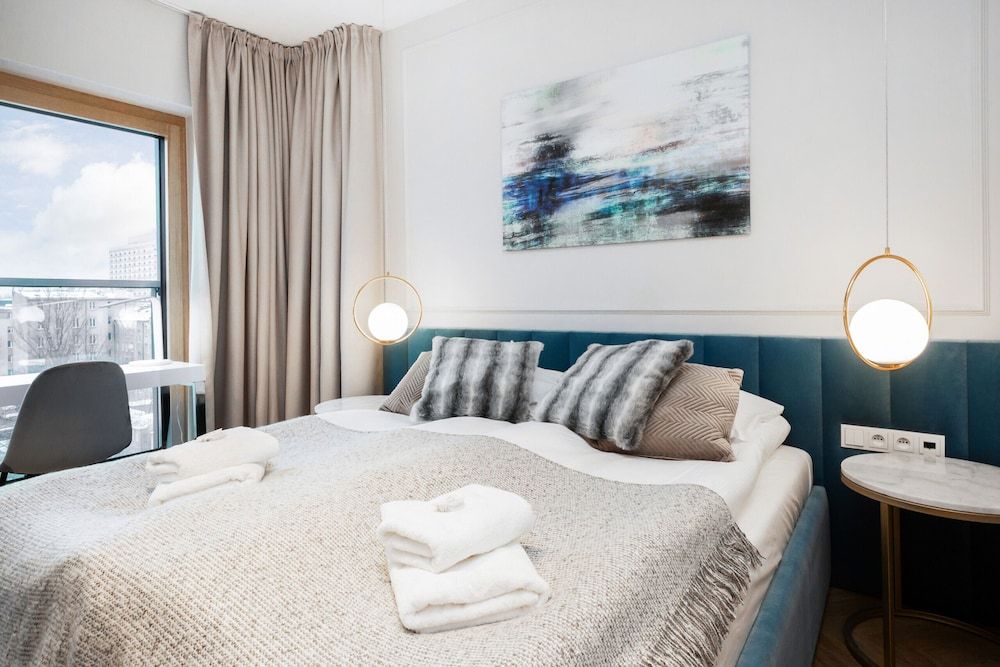 undefined Mennica Residence Apartments by Renters 7