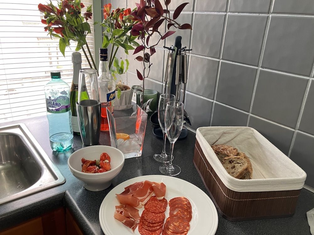 Chic City Centre Georgian Maisonette Chic City Centre Georgian Maisonette 10