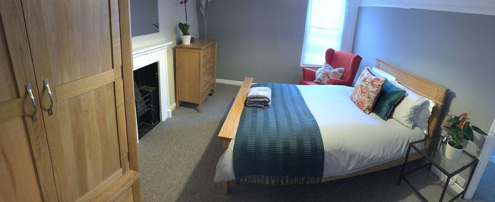 undefined Chic City Centre Georgian Maisonette 9