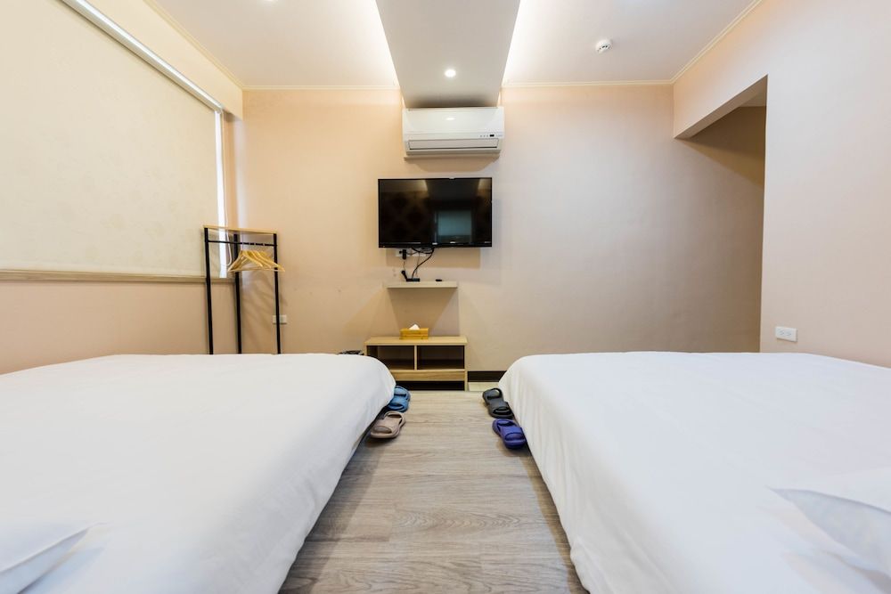 undefined ManMan House 4