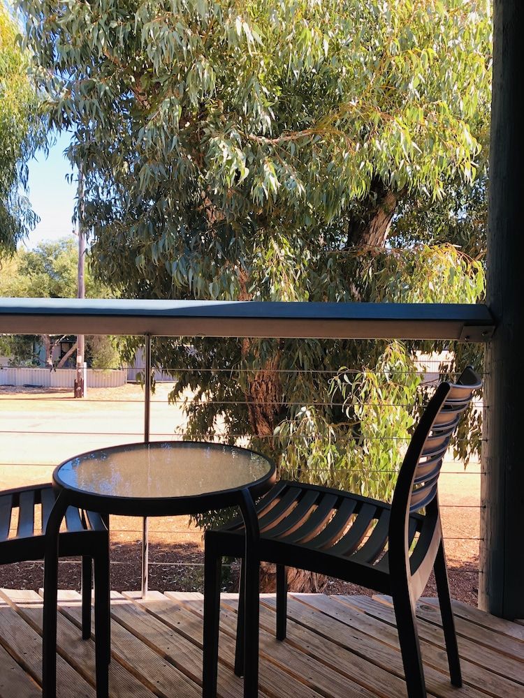 Pelican's Nest Queen Room 2