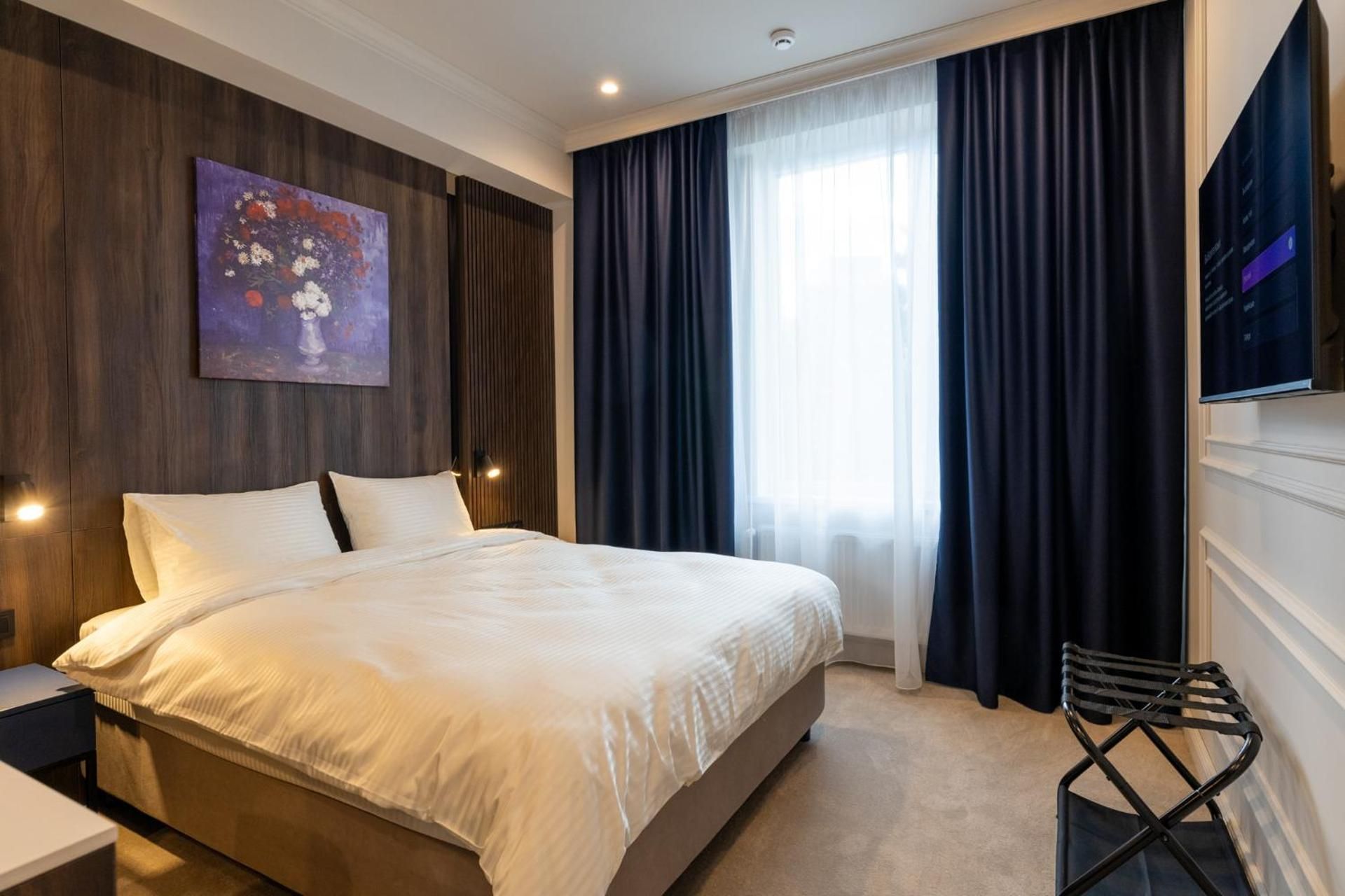 Art Hotel Double Room 10