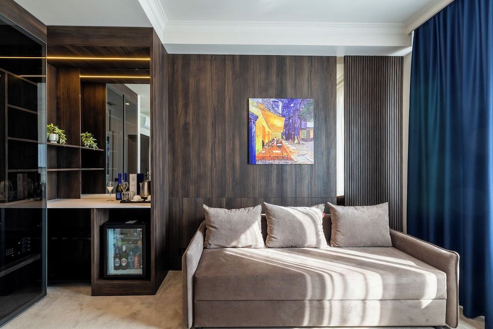 undefined Art Hotel 7