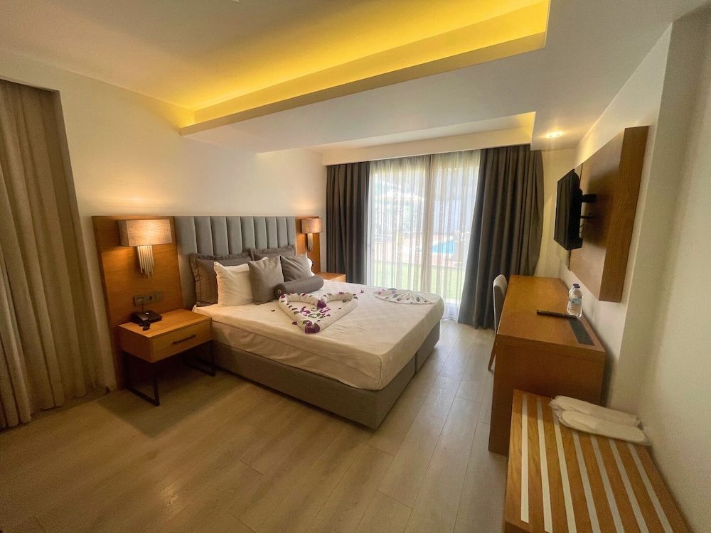 undefined Ruwais Hotel 2