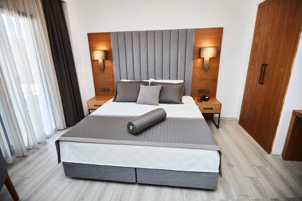 undefined Ruwais Hotel 8