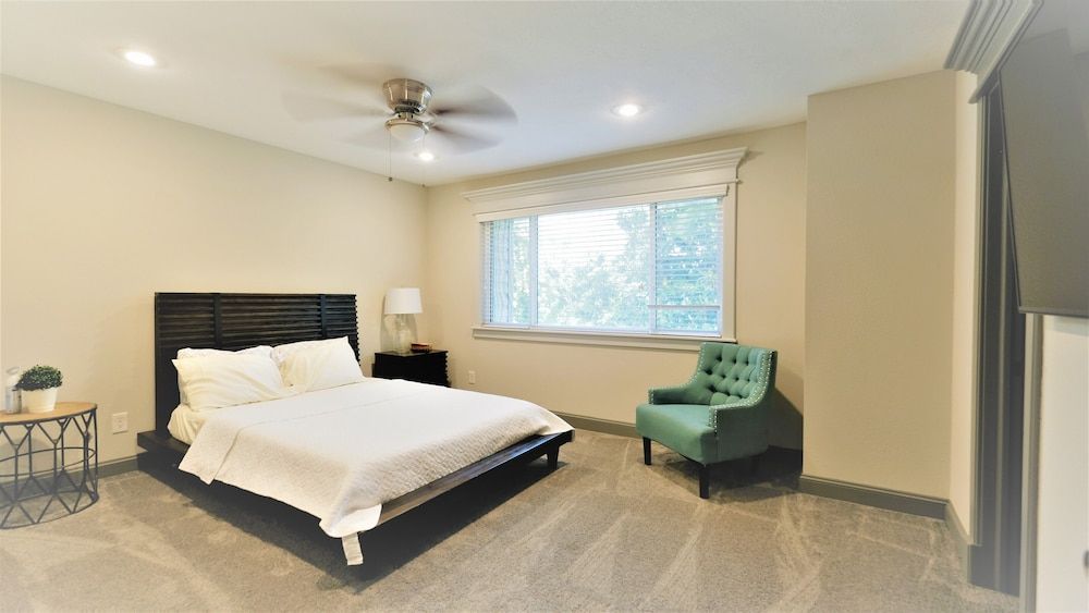 undefined 2Bdrm 2Bath 2Beds - NRG - GRB - MM-Park 5