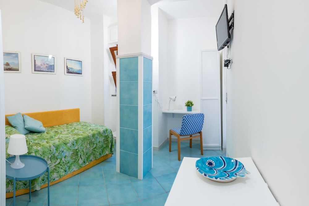 undefined New 2 Bedroom Apt in Sorrento with sea view Terrace 6