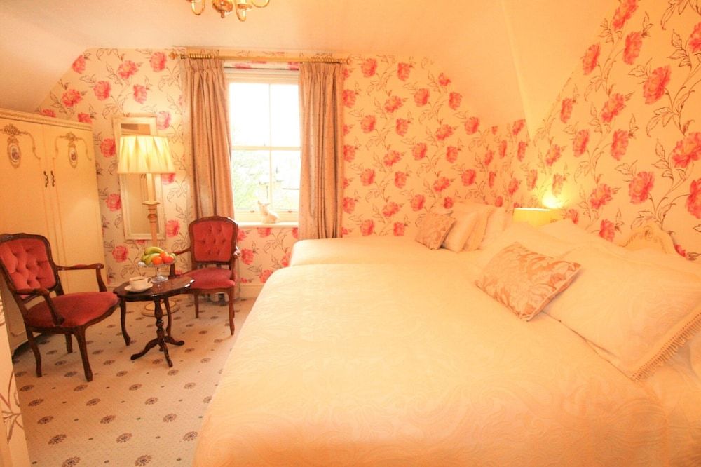 Kingscroft Comfort Triple Room, Ensuite (King Size + Single)