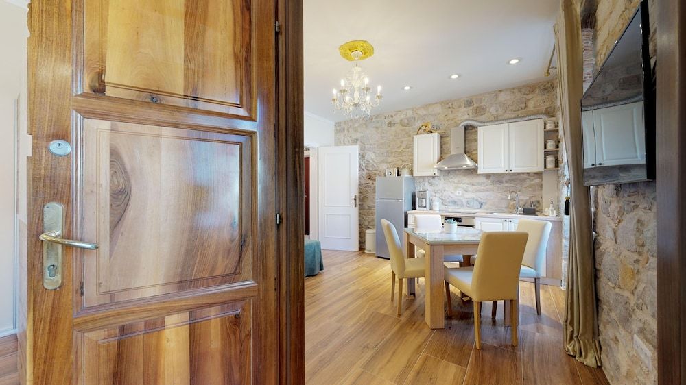 undefined Chrysanta Apartments 9