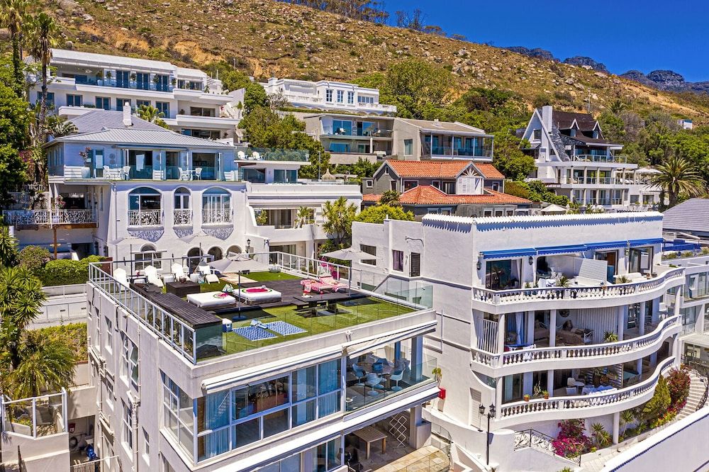 undefined Clifton YOLO Spaces – Clifton Beachfront Penthouse 5