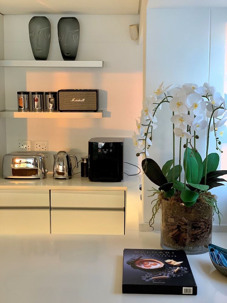 Clifton YOLO Spaces – Clifton Beachfront Penthouse Clifton YOLO Spaces Clifton Beachfront Penthouse 30