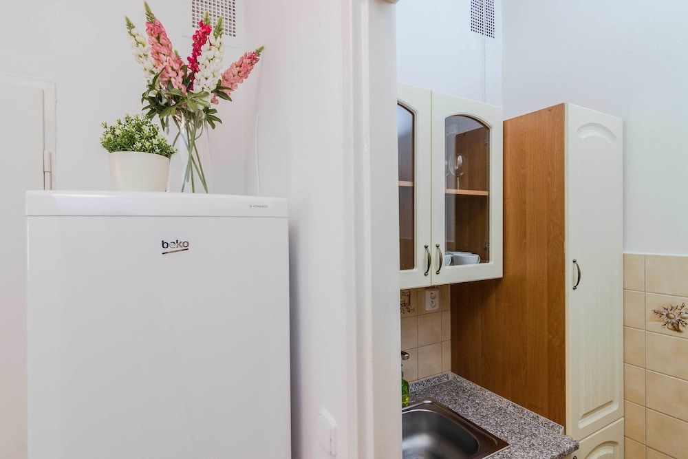 APT Prague Ch. Bridge by Michal&Friends Studio 13