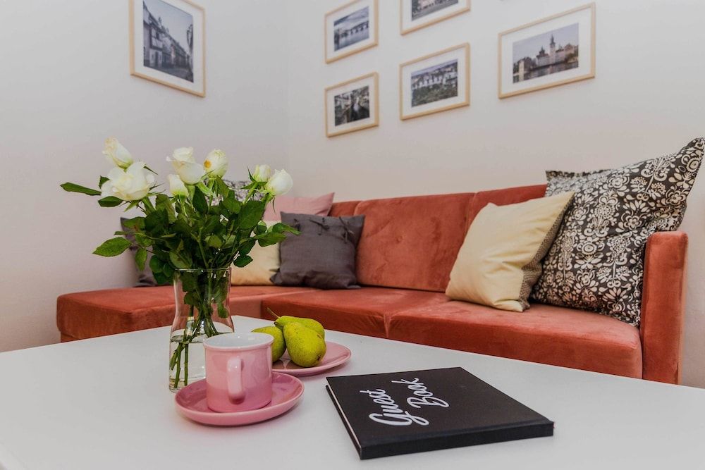 APT Prague Ch. Bridge by Michal&Friends Studio 21