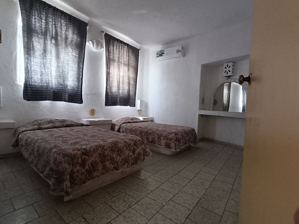 Suites La Audiencia Standard Room