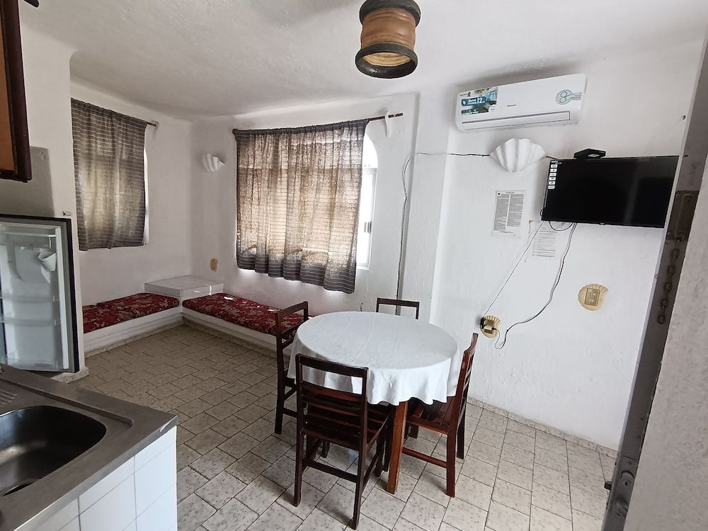 Suites La Audiencia Standard Room 3