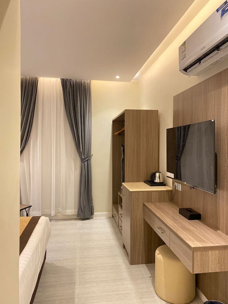 undefined Holiday Al Khaleej Al Najah 8