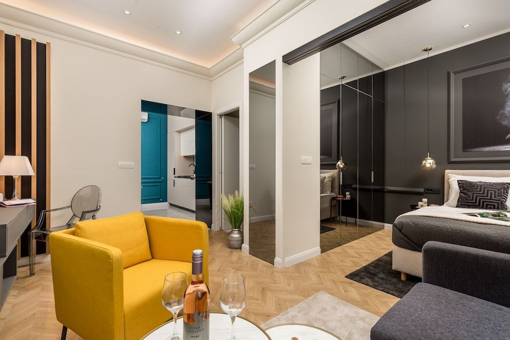 Luxury Number 1 Apartments Premium Apartment 18