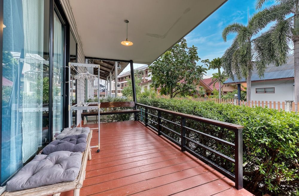 Jasmine Garden Bungalow Two Bedroom Bungalow with Terrace 12