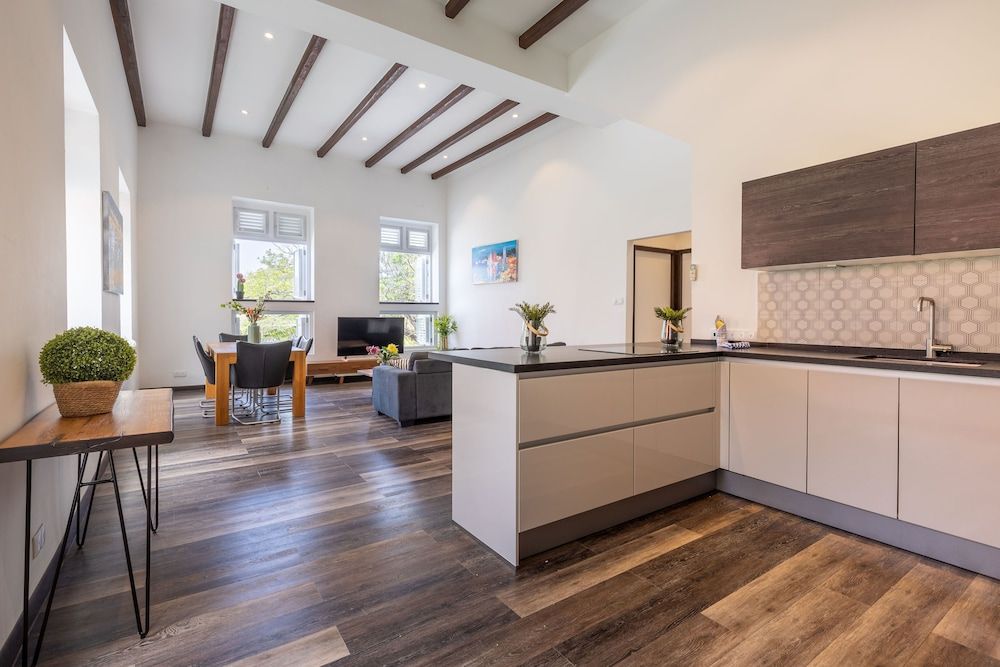 Royal Apartments City Centre Willemstad Comfort Apartment, 2 Bedrooms, City View 7