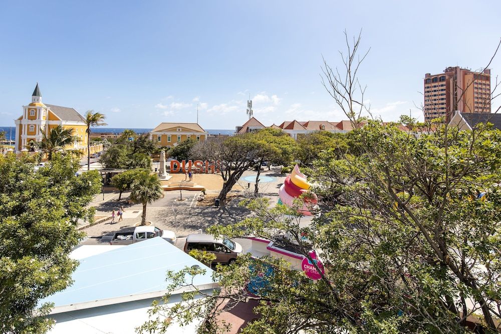 Royal Apartments City Centre Willemstad Comfort Townhome, 1 Bedroom, City View 8