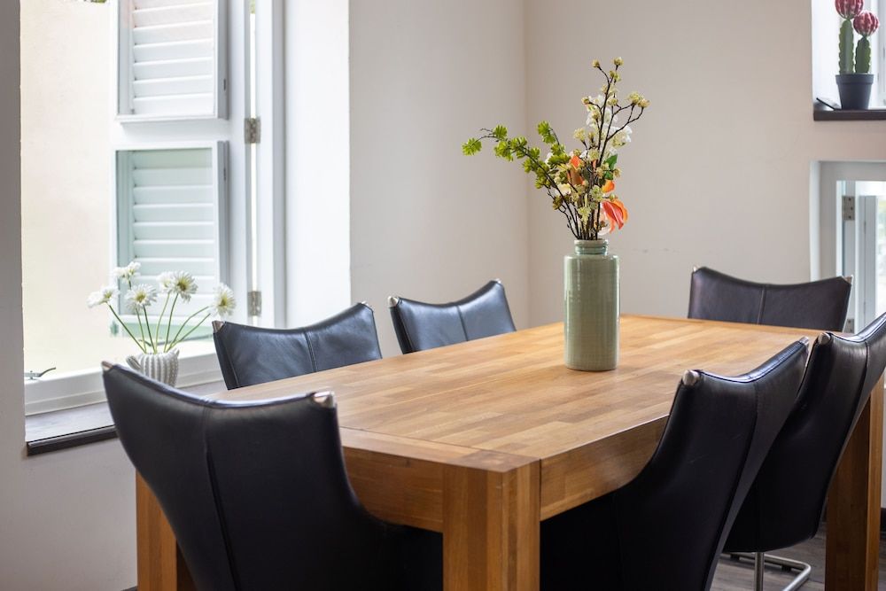 Royal Apartments City Centre Willemstad Comfort Apartment, 2 Bedrooms, City View 12