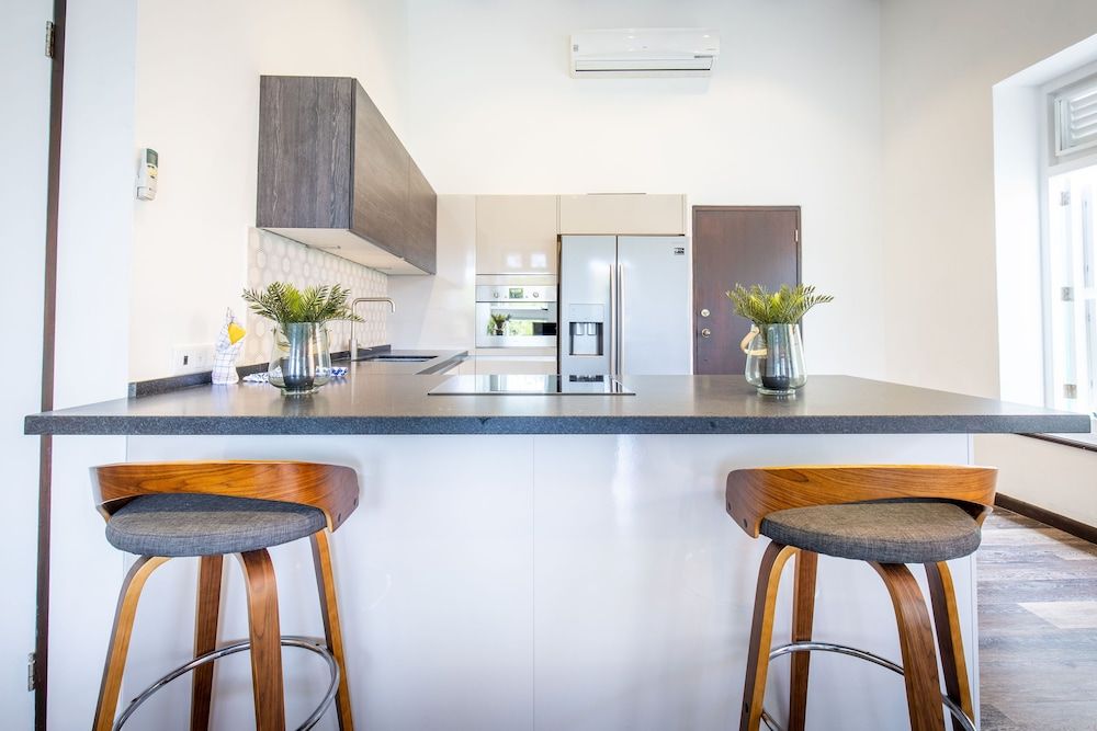 Royal Apartments City Centre Willemstad Comfort Apartment, 2 Bedrooms, City View 6