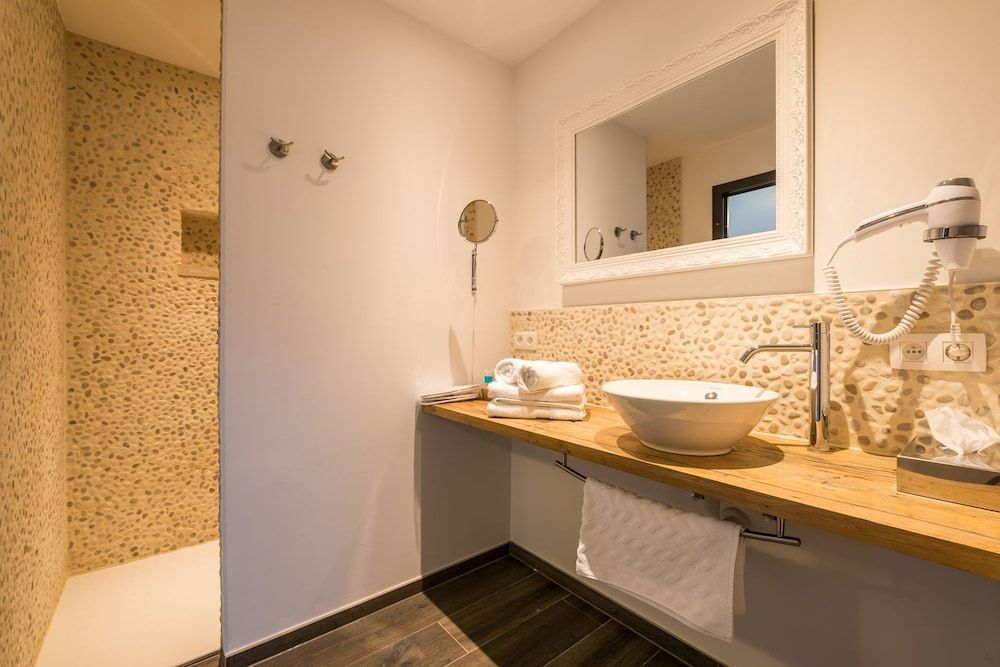 Villa Verde Comfort Double Room, Balcony, Park View 6