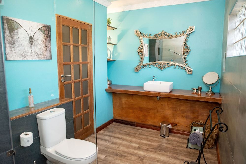 Danlee Overnight Accomodation Luxury Double or Twin Room, 1 Bedroom, Non Smoking, Garden View 3