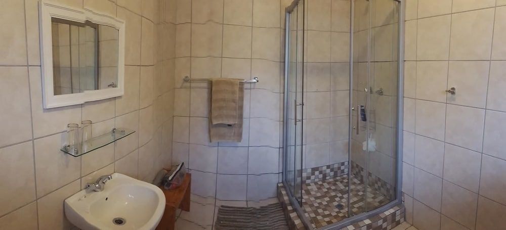 Danlee Overnight Accomodation Family Room 2