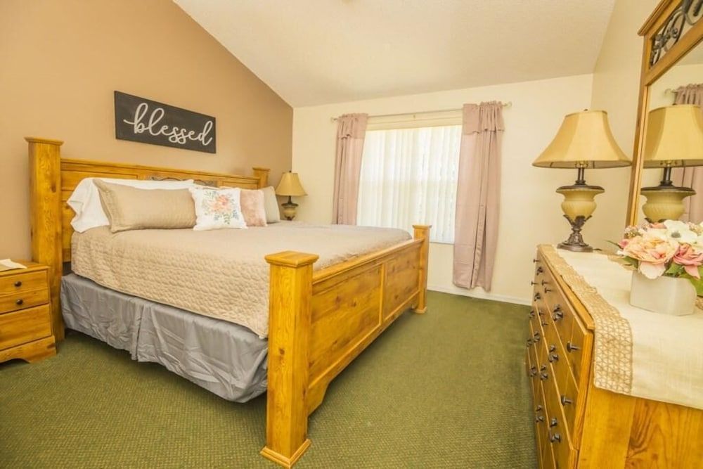 undefined Marcia's Somerset Condo 7