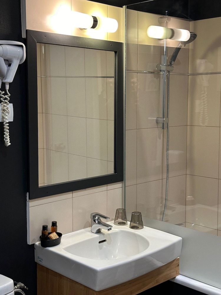 Hotel SPA Piscine le Petit Castel Superior Double Room 13