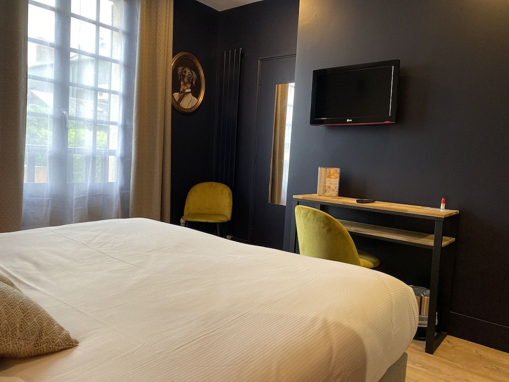 Hotel SPA Piscine le Petit Castel Superior Double Room 8