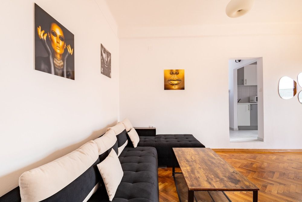 undefined Downtown Victoria Apartments By CityBookings 7