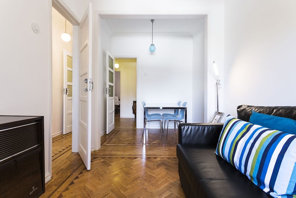 undefined Damasceno Contemporary Apartment 9