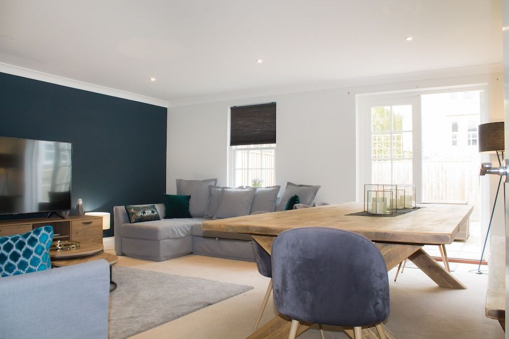 undefined Townhouse of Bath 5