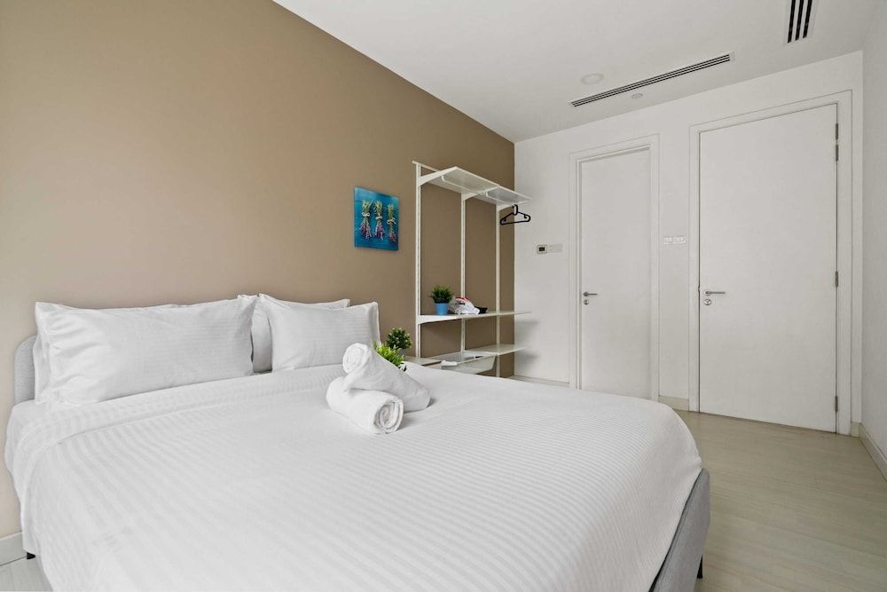 Binjai8 by Plush Comfort Apartment, 4 Bedrooms 4