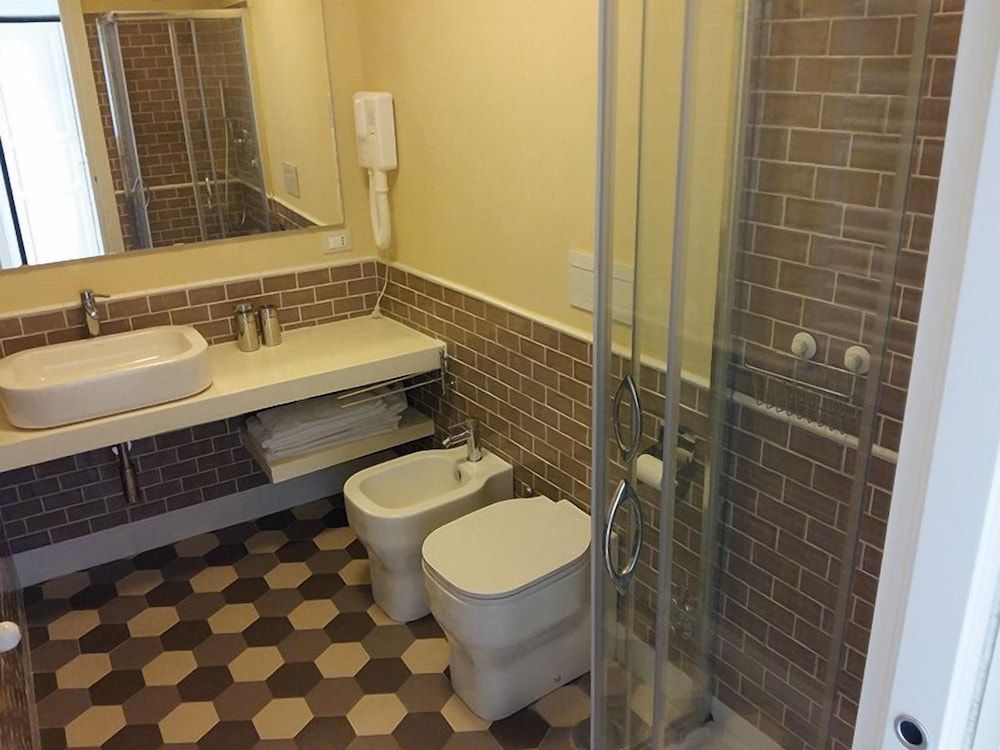 Residenza Maritti ContemporarySuite Superior Double or Twin Room, City View (Ines) 4