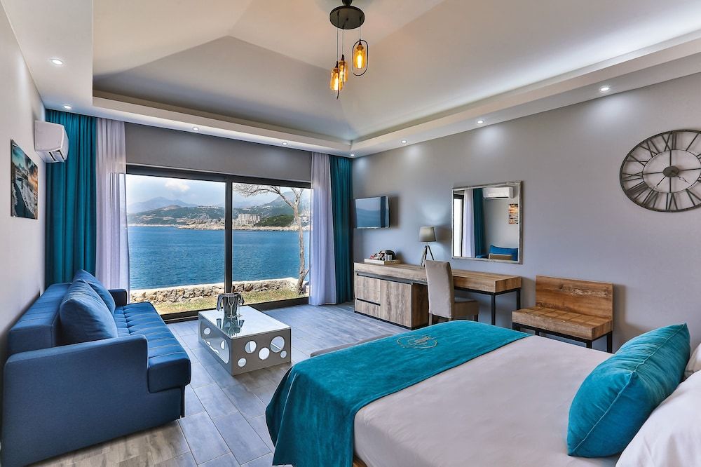 Superior Villa, Queen and Sofa Bed, Sea View