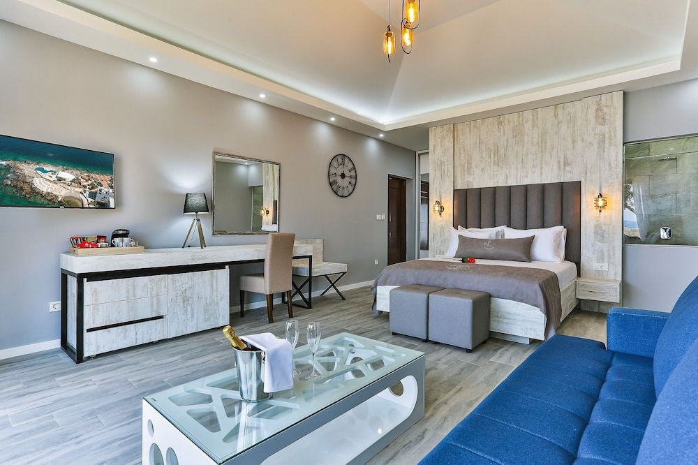 Comfort Villa, Queen and Sofa Bed