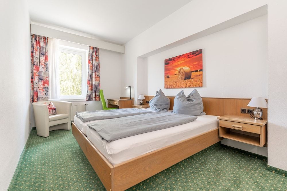 Basic Double Room