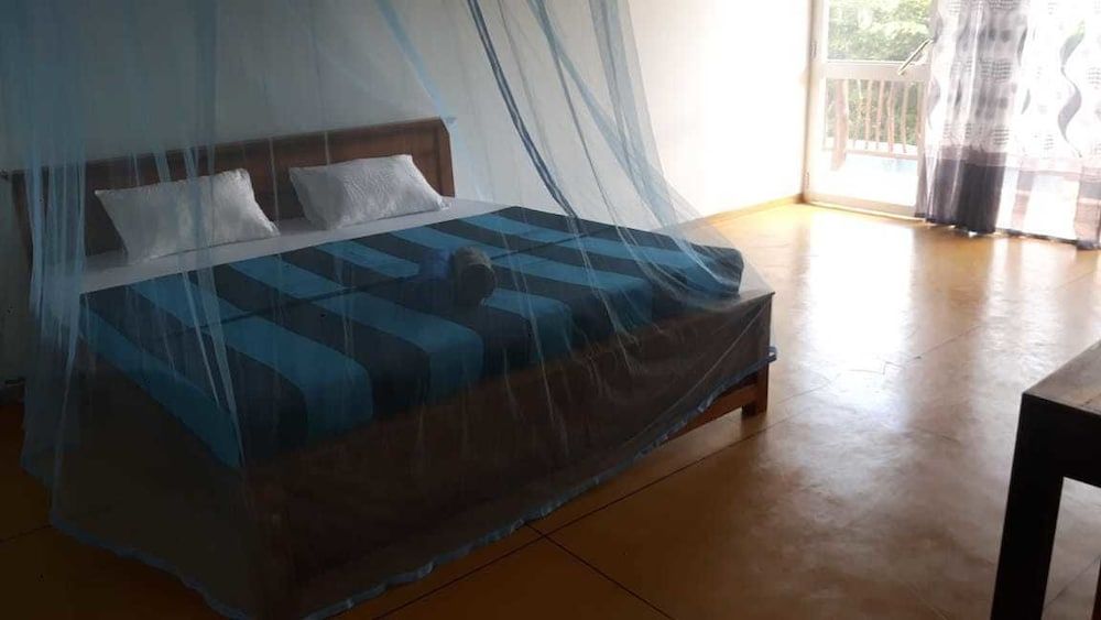 Chill Bay Weligama Deluxe Double Room, Non Smoking, Garden View 2