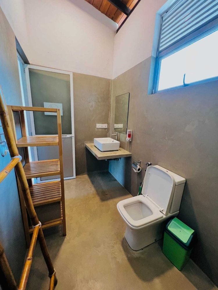 Chill Bay Weligama Deluxe Double Room, Non Smoking, Garden View 14