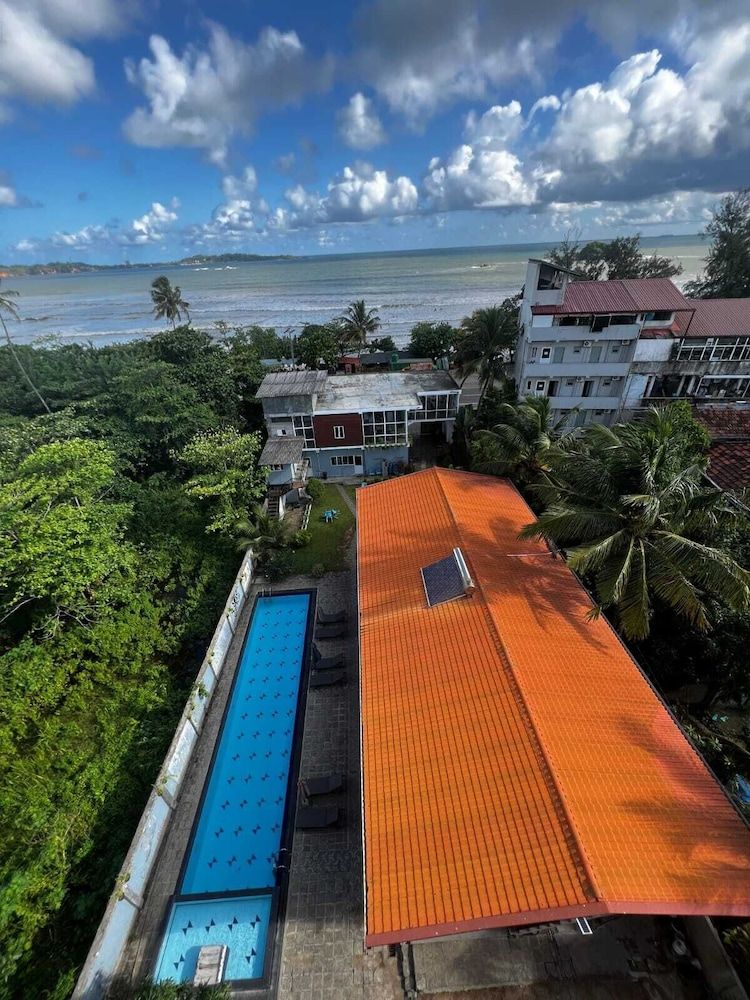 Chill Bay Weligama Deluxe Double Room, Non Smoking, Garden View 12